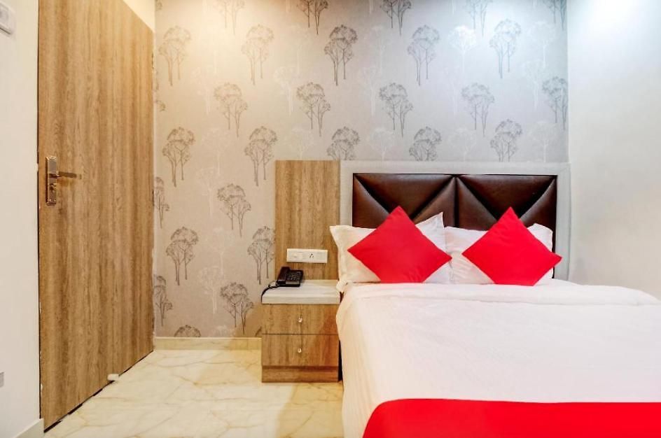 The Qubic Hotel 2*