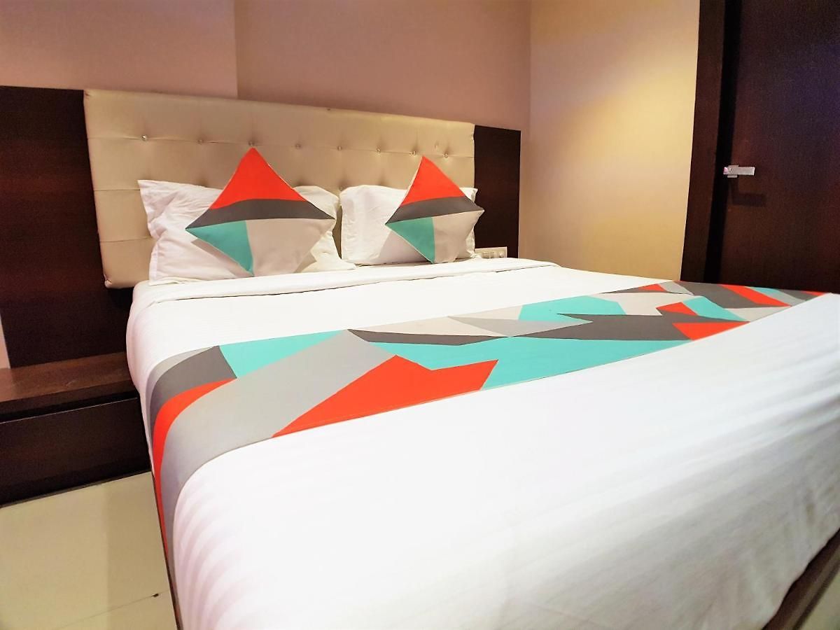 Hotel Hexhotel Malad