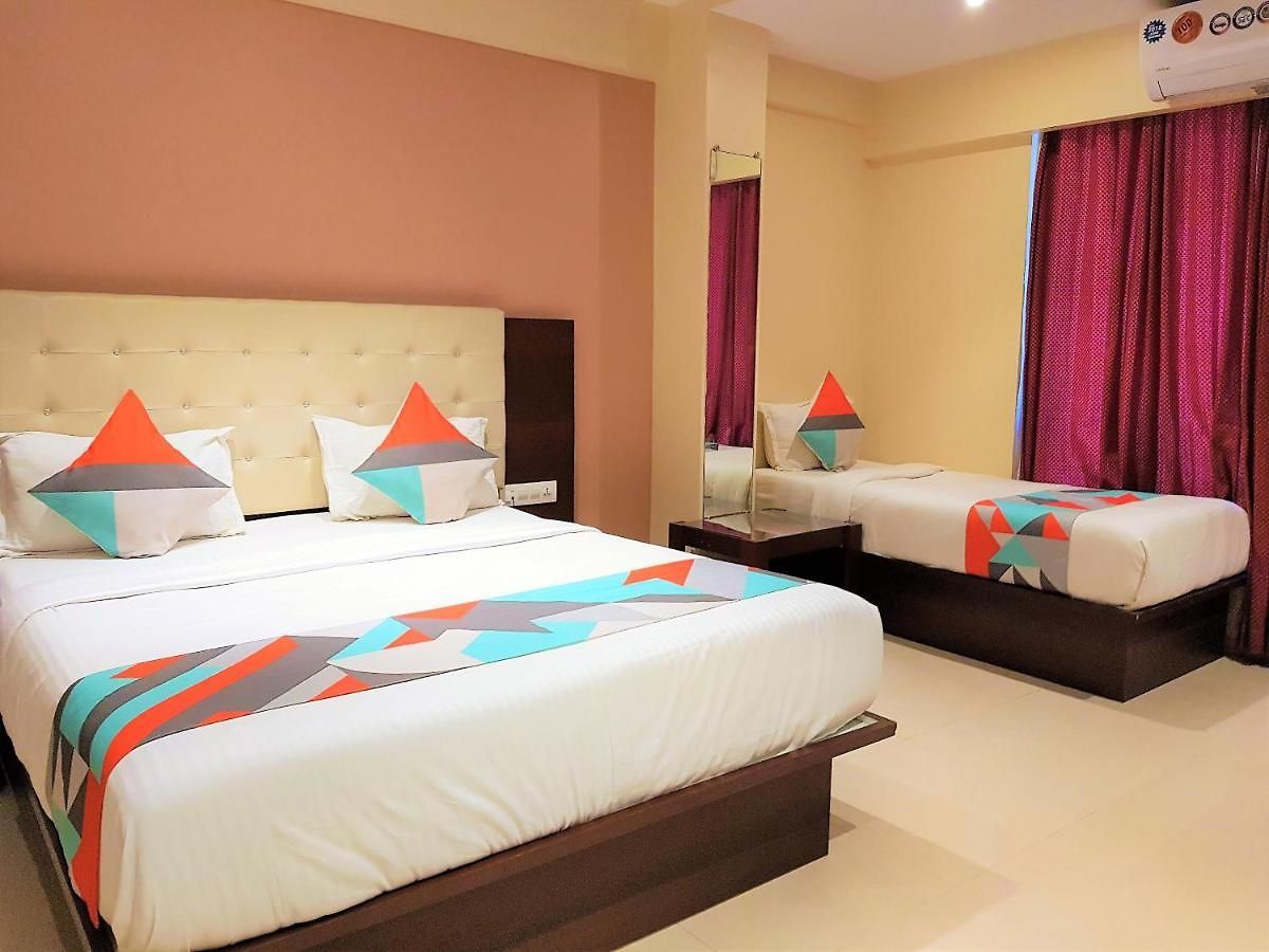 Hexhotel Malad Hotel 3*