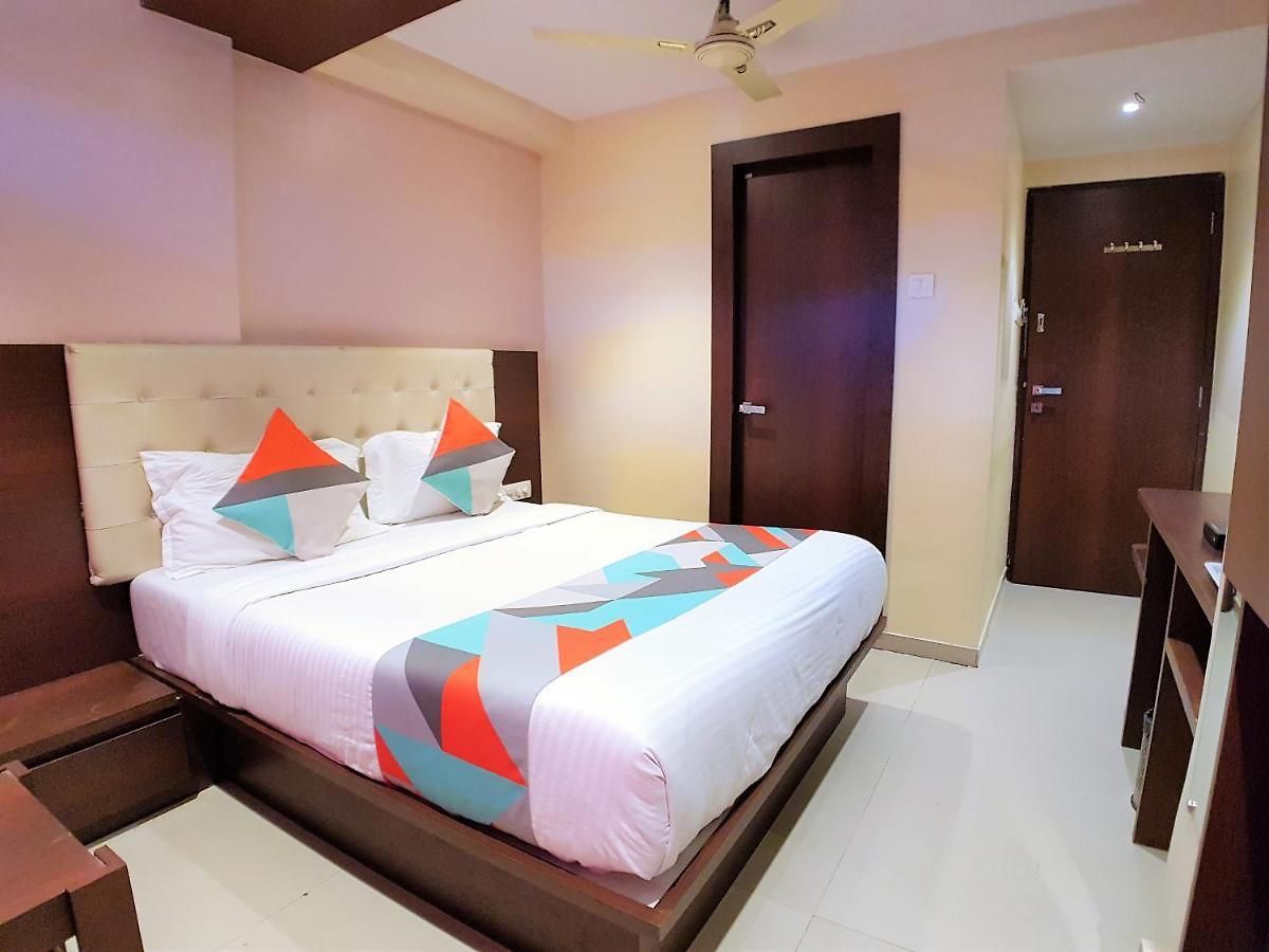 Hexhotel Malad Mumbai