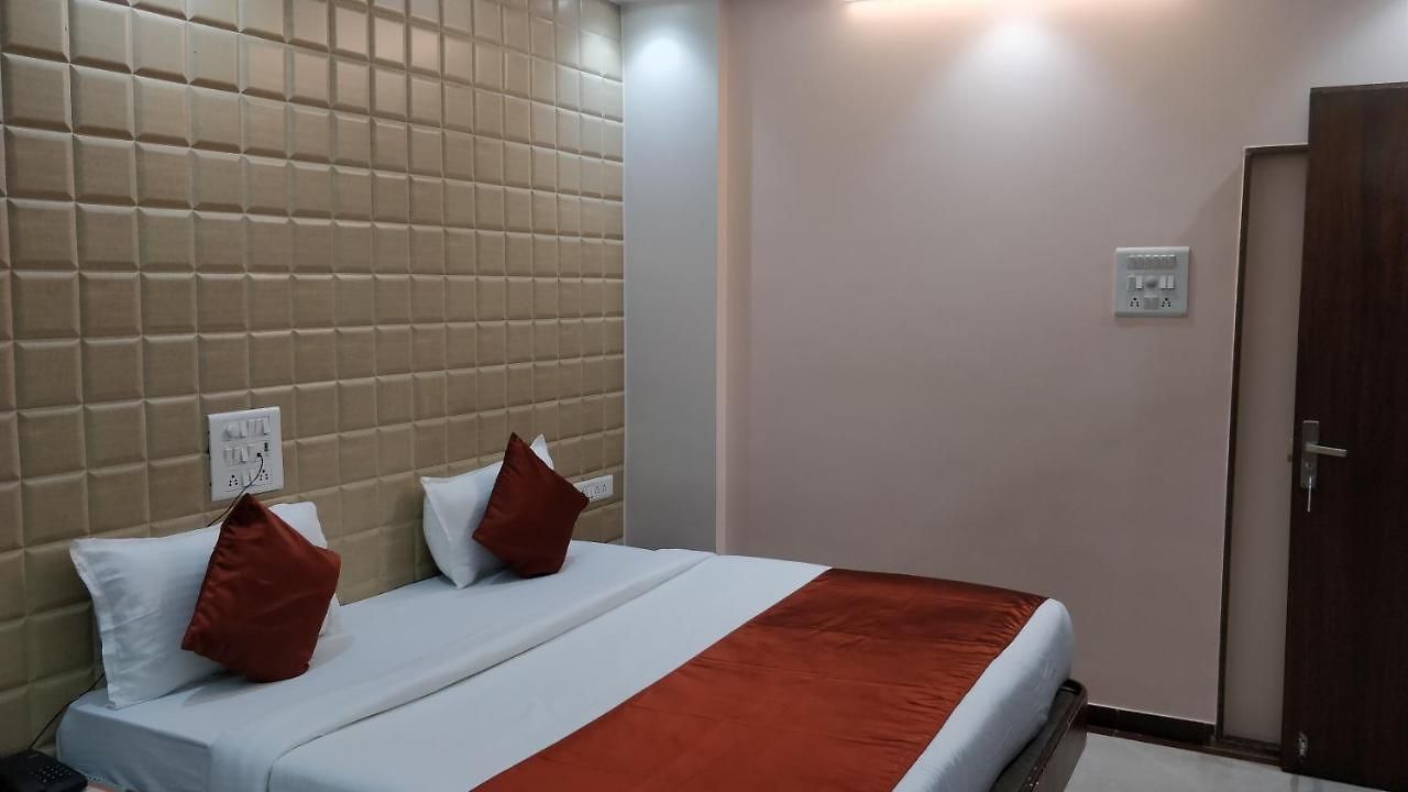 Hotel Sagar 2*