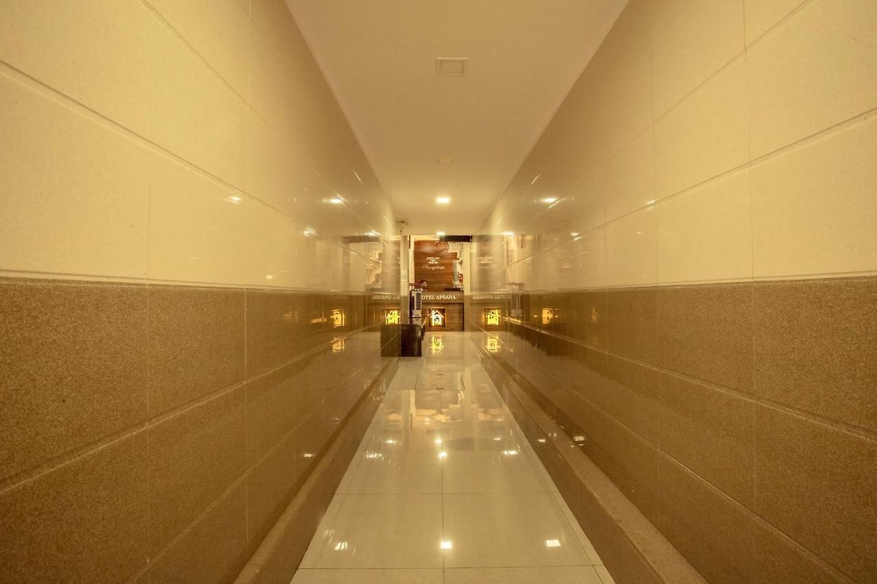 Apsara- Near J J Hospital Hotel 2*