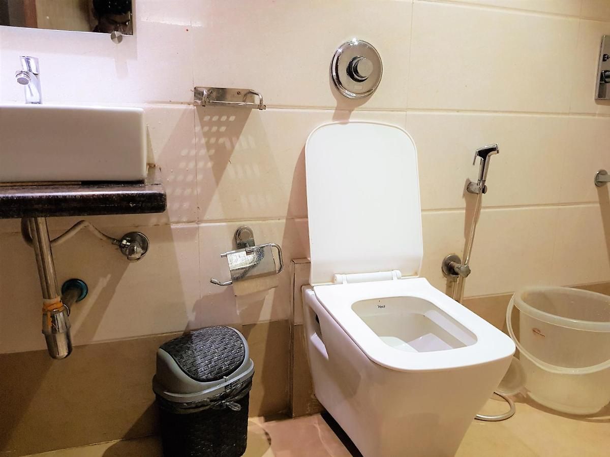 Hotel Hexa New West 3*