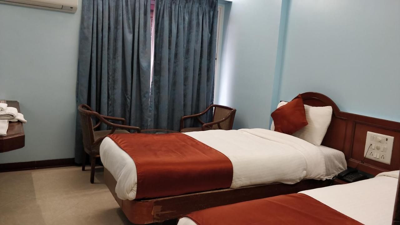 Sagar Hotel 2*