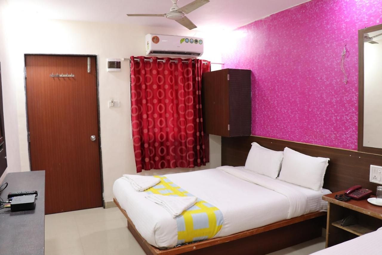 Hotel Hexhotel Sl Residency 3*
