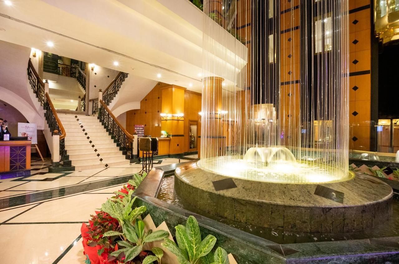 Hotel The Orchid Parle 5*