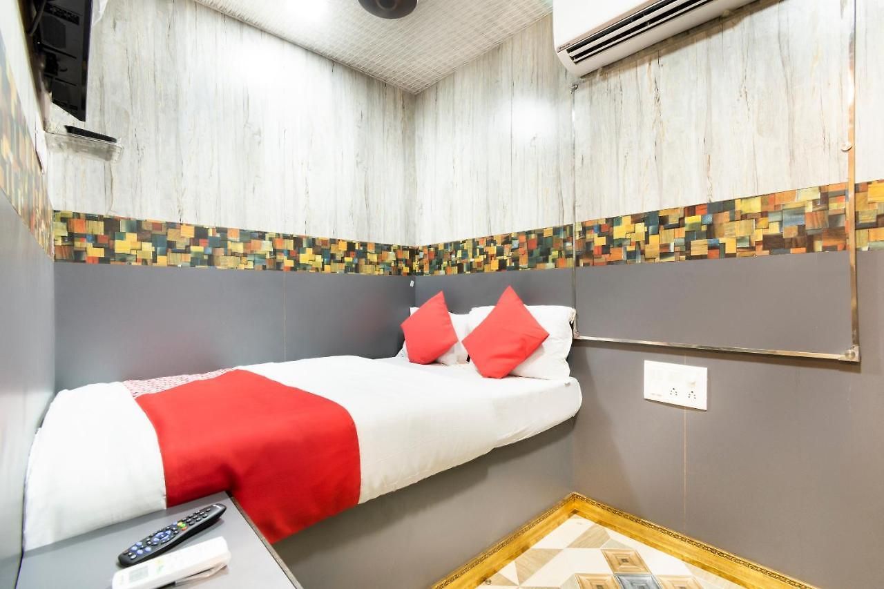 Oyo 72150 Capital 3* Mumbai