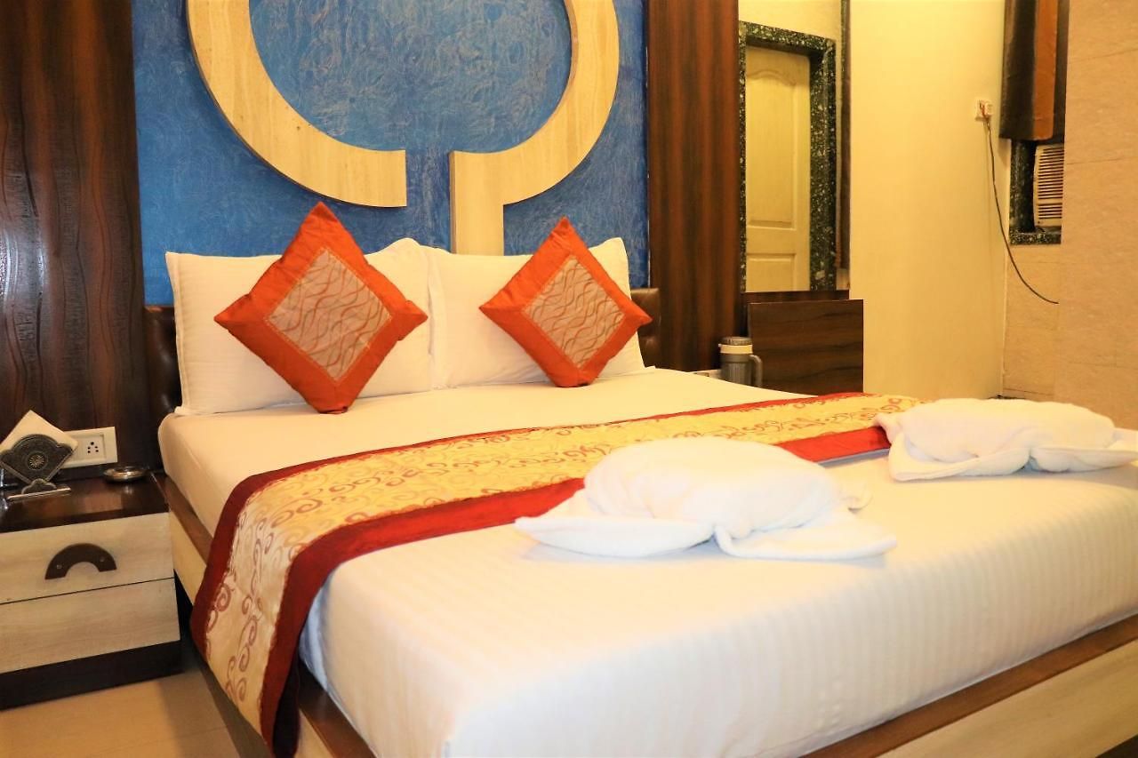 Moazin Mumbai