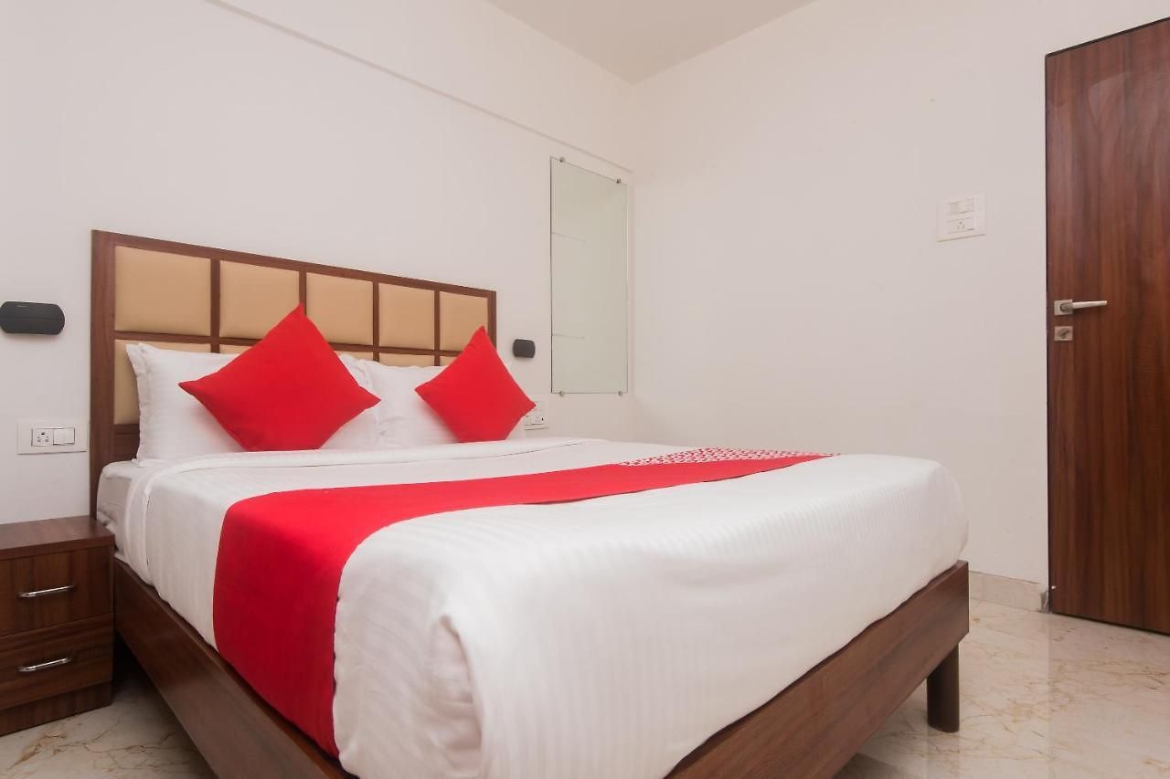 Oyo 46995 Grand Plaza Hotel 3*