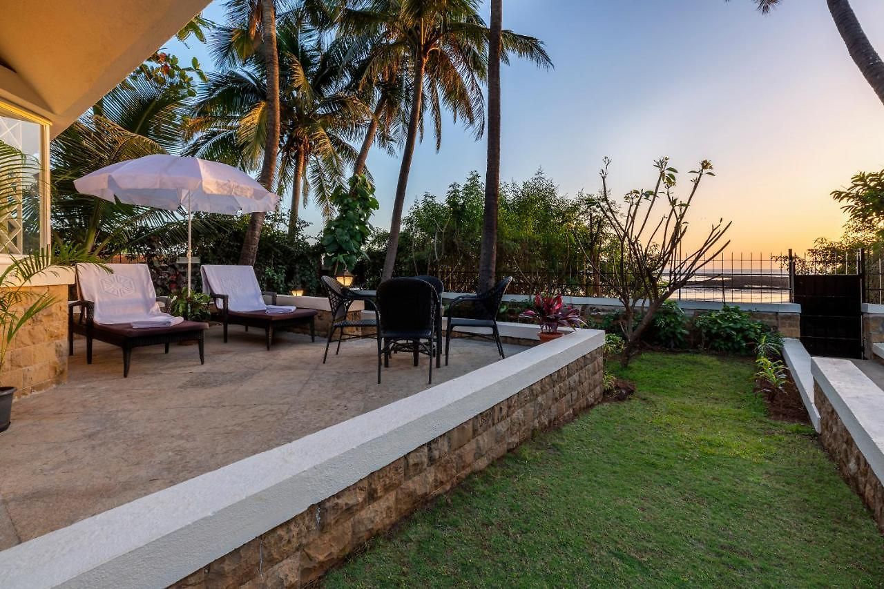 Villa Ama & Trails, House Madh Island *