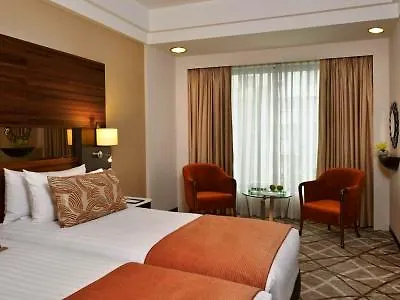 Marine Plaza 5*
