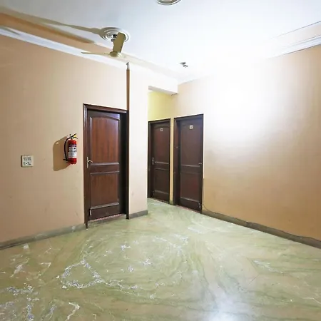 Oyo 74865 Neelkamal Hotel