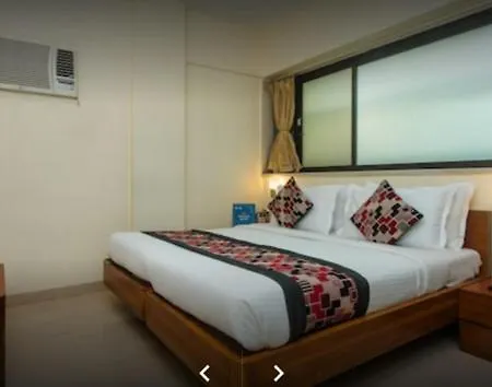 Jayshree Domestic Airport Hotel 3*