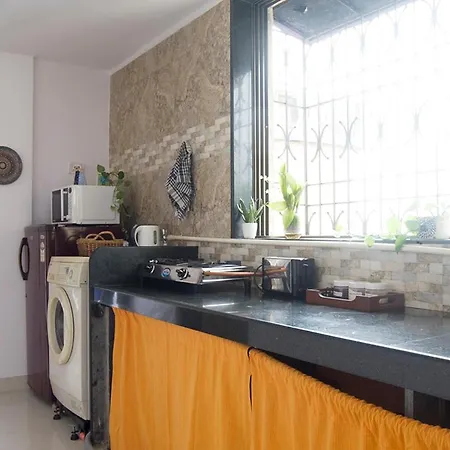 Connekthomes - Sea Views In Bandra Guest house