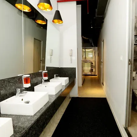 Capsule hotel Urbanpod Mumbai