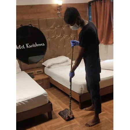 Karishma Hotel
