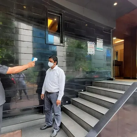 Amigo Hotel 2*