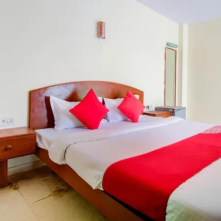 Oyo 66827 Island Club Mumbai