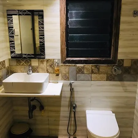 Hotel West - Andheri West 2*