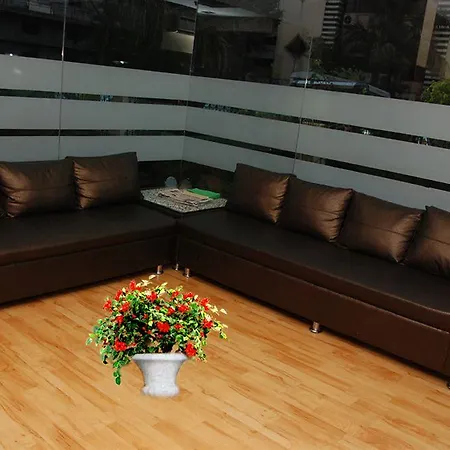 Fabhotel Annex Executive Hotel