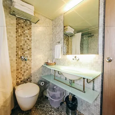 Hostel By Maharana Mumbai