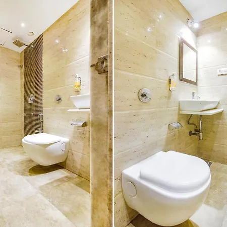 Fabexpress West Hotel 3*
