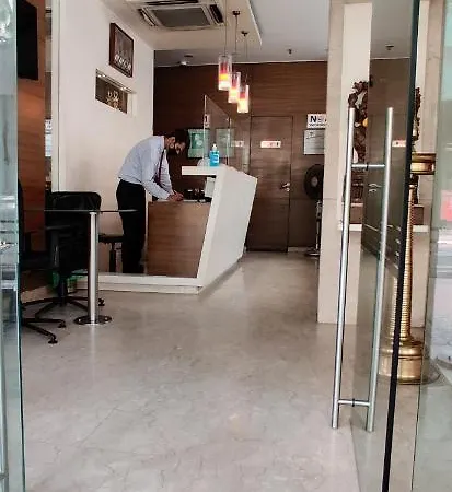Landmark Residency Hotel 3*