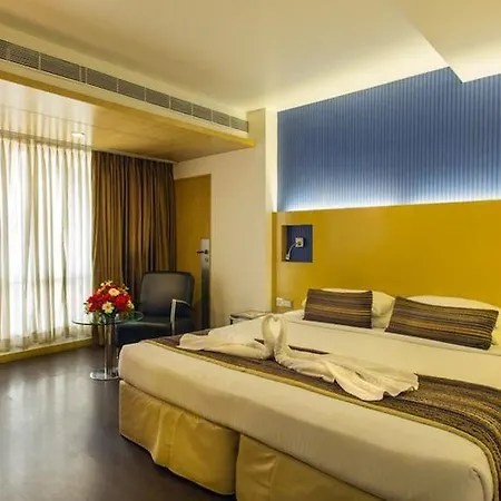 Hotel Ramee Guesline Hotel, Dadar 4*
