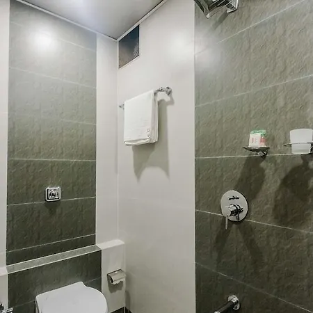 Royal Annex Hotel