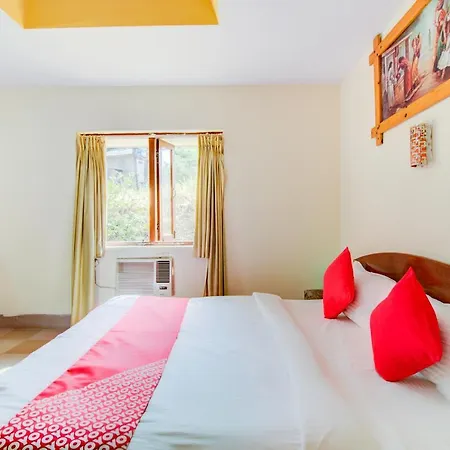 Hotel Oyo 66827 Island Club Mumbai