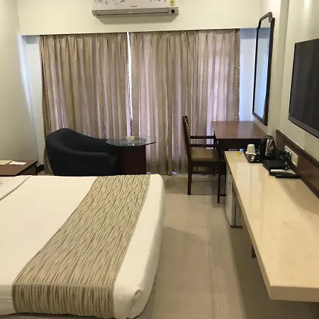 Kohinoor Park Hotel