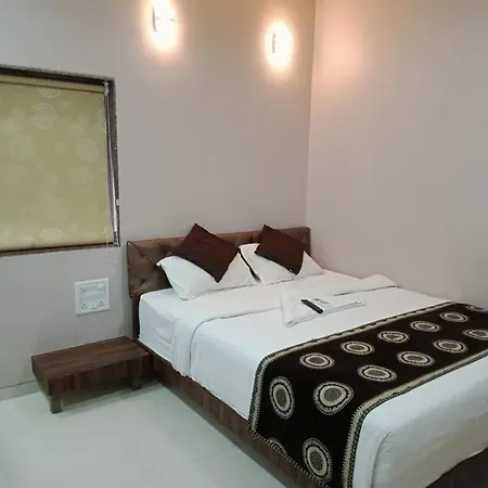 Hotel Star Residency 2*