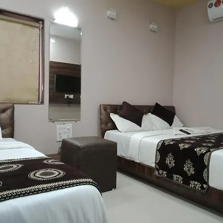 Hotel Star Residency