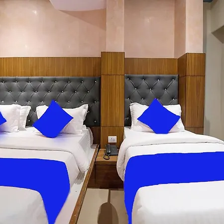 West - Andheri West Hotel 2*