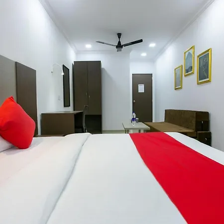 Hotel Collection O 74412 Ardaas Residency Mumbai