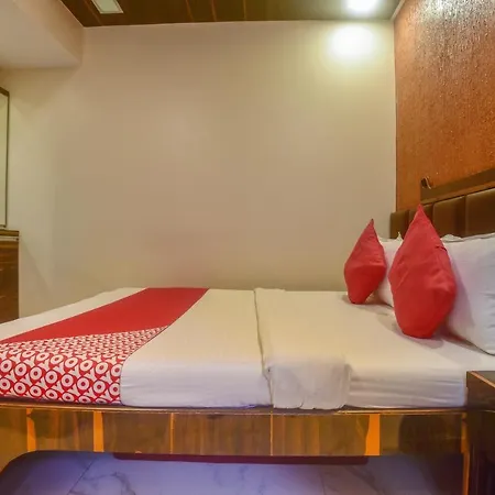 Oyo 28893 Gulf Hotel Mumbai