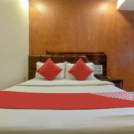 Hotel Oyo 28893 Gulf
