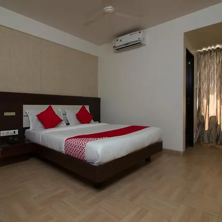 Oyo 37193 Vijay Sagar Deluxe 3*