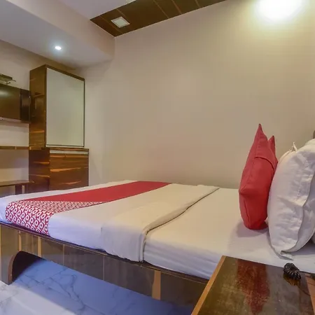 Oyo 28893 Gulf Hotel Mumbai