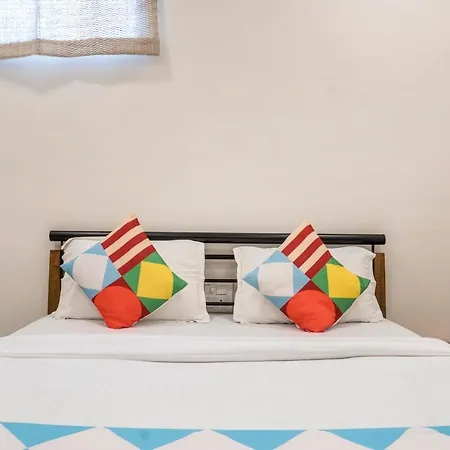 Guest house Oyo 45370 Elegant Powai