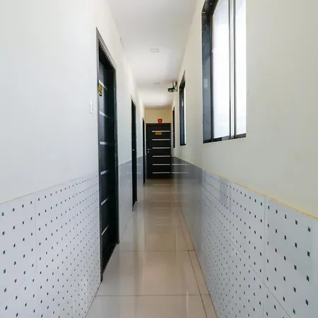 Oyo 3782 Adnoc Hotel Mumbai