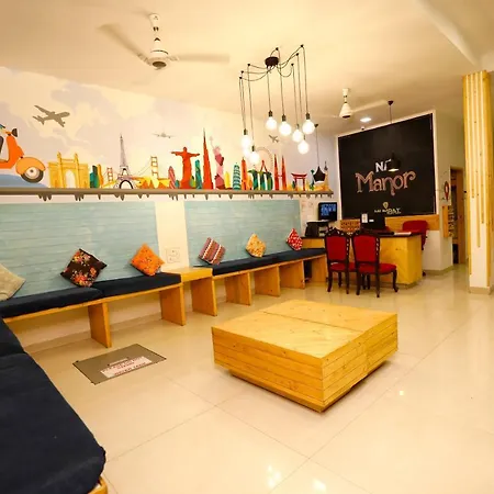 Nap Manor Hostel *