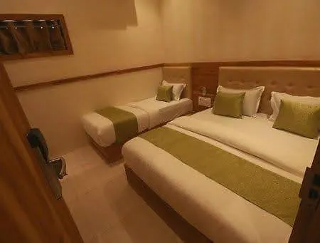 Al Madina Palace Hotel Mumbai
