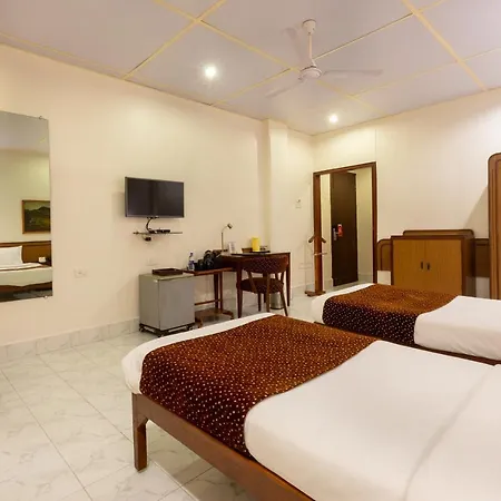 Hotel Grand - Ballard Estate, 3*