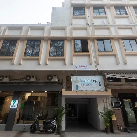 Capital O 68823 Baba's Residency Hotel 3*