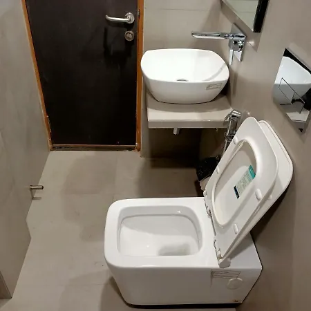 Elegancenx Andheri 2*