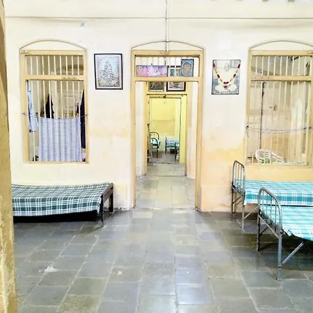 New Joshi Lodging House Hostel Mumbai