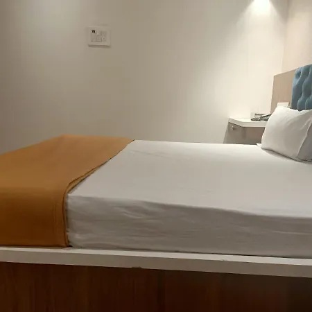 Hotel Elegance Mumbai