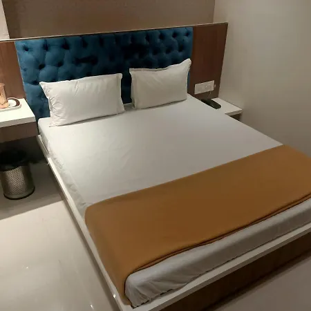 Elegance 2* Mumbai