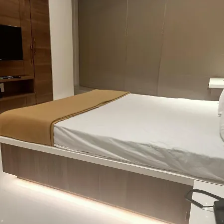 Hotel Elegance 2*